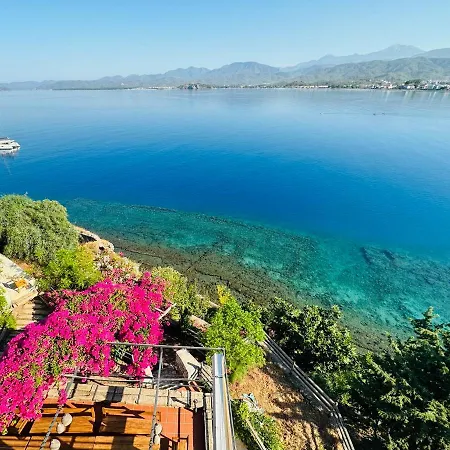 Ece Sovalye Island 3* פאטהיה