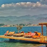 Ece Sovalye Island Hotel 3*
