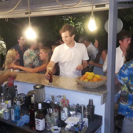 伊思索瓦利岛酒店 酒店