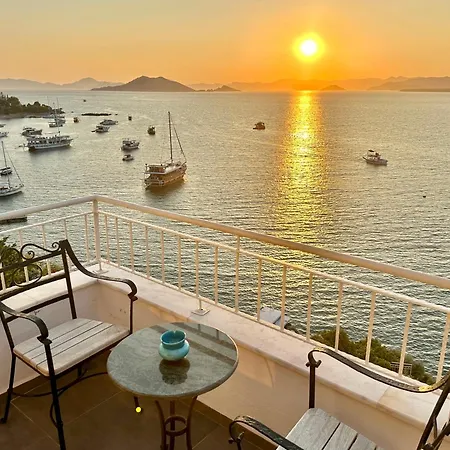 伊思索瓦利岛酒店 3* 费特希耶