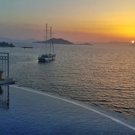 伊思索瓦利岛酒店