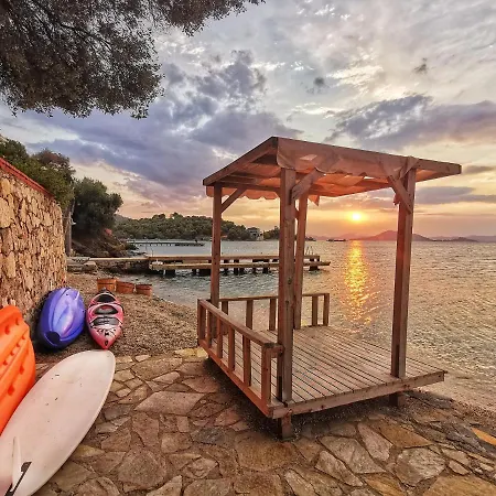 Hotel Ece Sovalye Island 3*