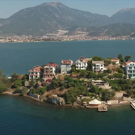 Ece Sovalye Island 3*