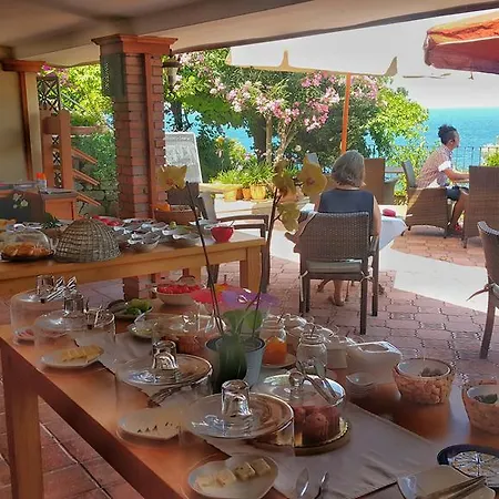 Ece Sovalye Island Hotel 3*