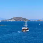 Ece Sovalye Island 3*